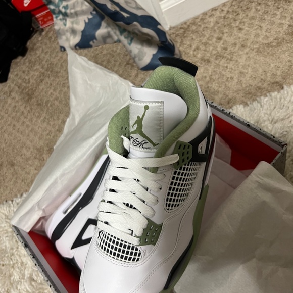 Jordan Retro 4 - Picture 4 of 4